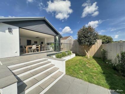 Daubuz Close, Truro