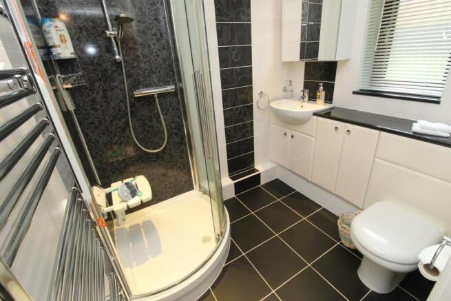 SHOWER ROOM/W.C.