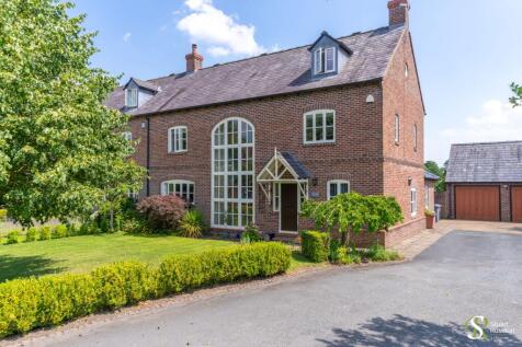 Swettenham, The Courtyard, CW12