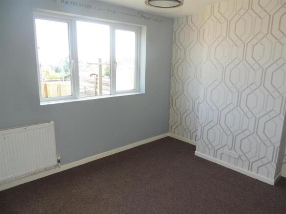 Lounge/Bedroom: