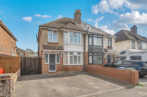 Brookwood Road, Millbrook, Southampton, Hampshire, SO16