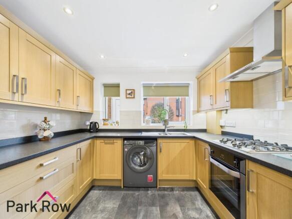2 bed Semi-Detached Bungalow for sale Image 10