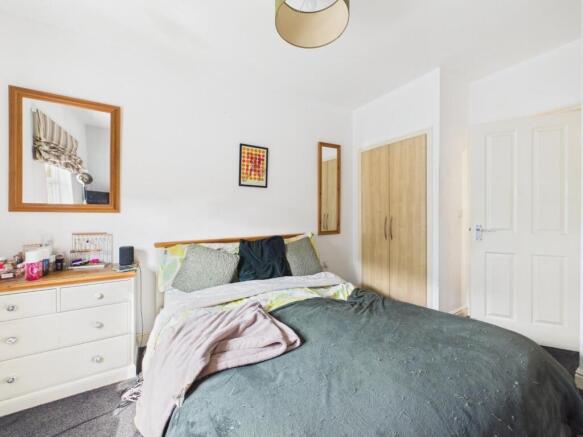 2 bed Apartment for sale Image 9