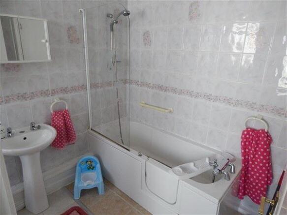 Photo 6