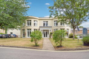 9, Chorleywood Lodge, Chorleywood Lodge Lane, Rickmansworth WD3 5BY