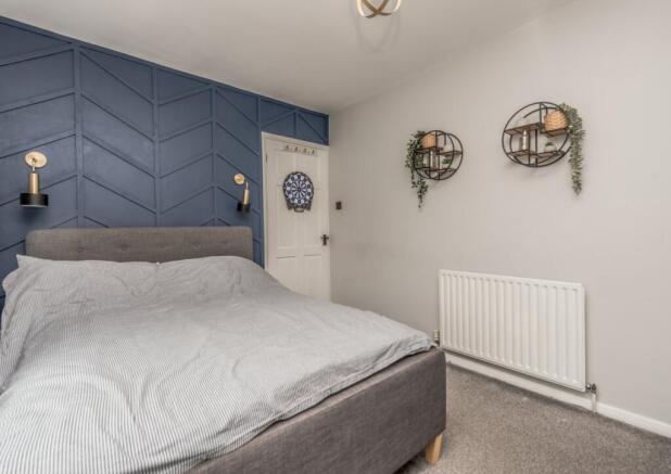 4 bed Semi-Detached for sale Image 8