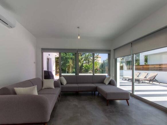 4 bedroom brand new modern design villa + private pool + rooftop terrace + large plot size Image 9999 2