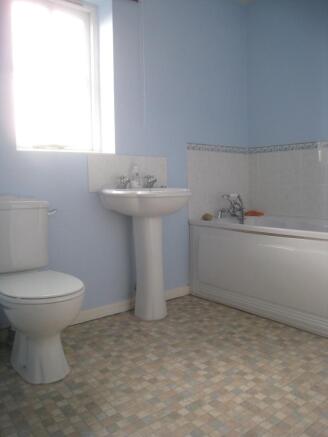 Family Bathroom.