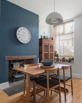 3 bed Terraced for sale Image 7