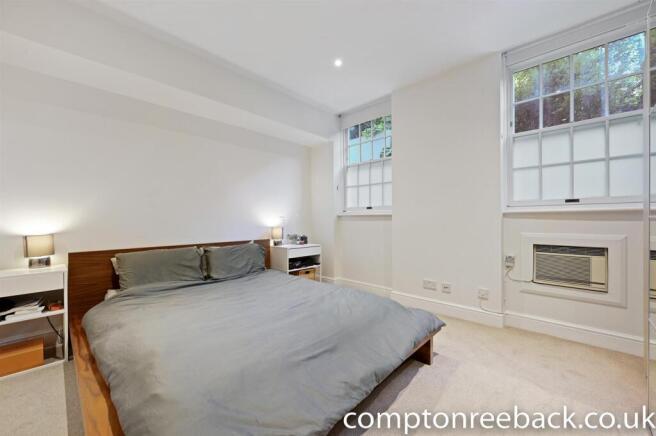 CR - 89 South Lodge - Bedroom 1.jpg