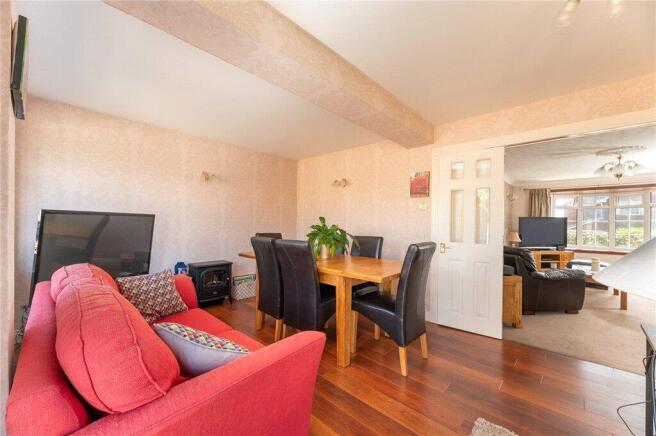 4 bed Detached for sale Image 6