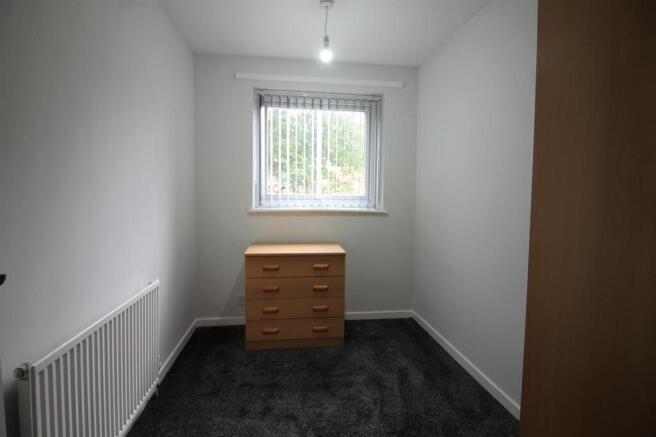 3 bed House to rent Image 8