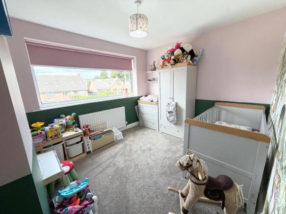 3 bed Semi-Detached for sale Image 9