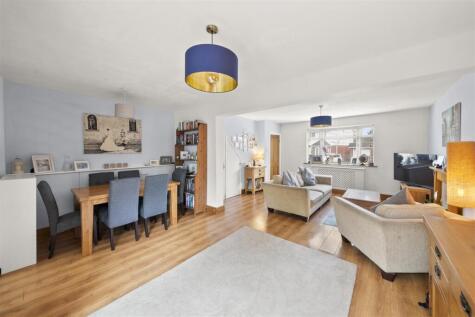 Dagnall Crescent, Uxbridge