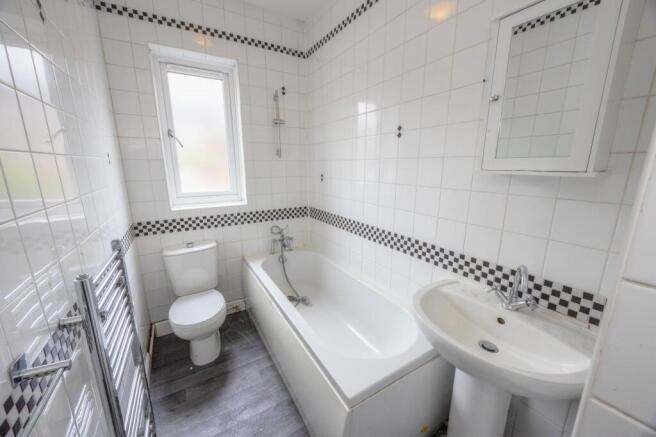 3 bed Terraced for sale Image 7