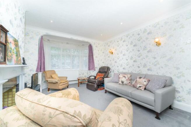 front room 1.jpg