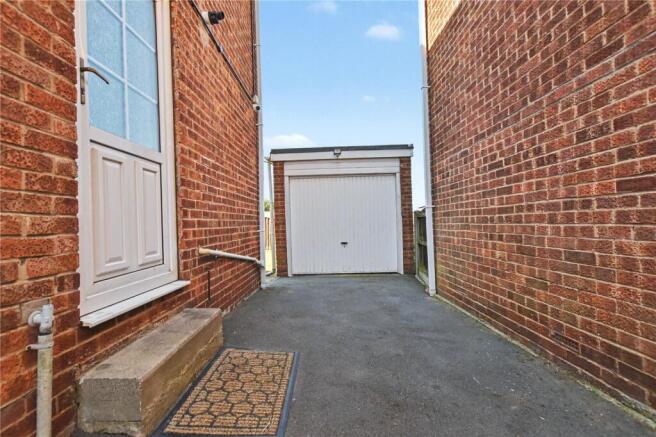 3 bed Detached for sale Image 10