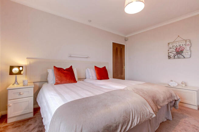 Master Bedroom - ...