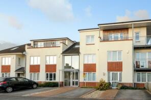 6, 36 Queen's Court, Kelburne Road, Oxford OX4 3SH