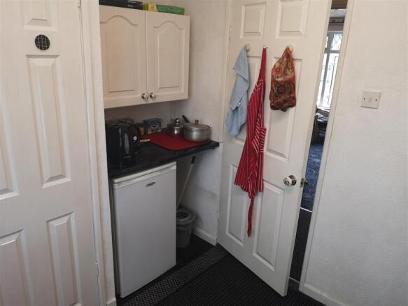 34 Glanfelin flats 3.jpg