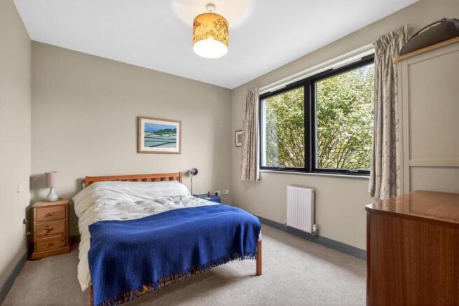3 bed House for sale Image 12