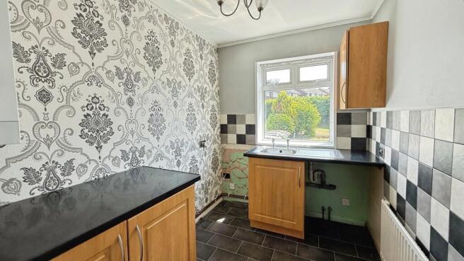 3 bed Semi-Detached for sale Image 5
