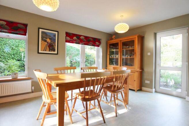 Kitchen/Dining...