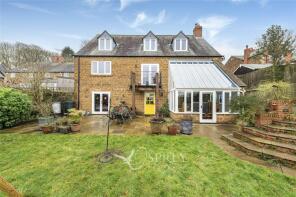 35a, Main Street, Oakham LE15 9AU