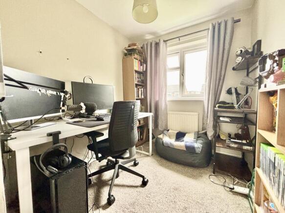 3 bed Semi-Detached for sale Image 12