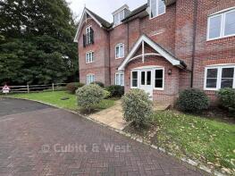 4, Admiral Way, Godalming GU7 1QN