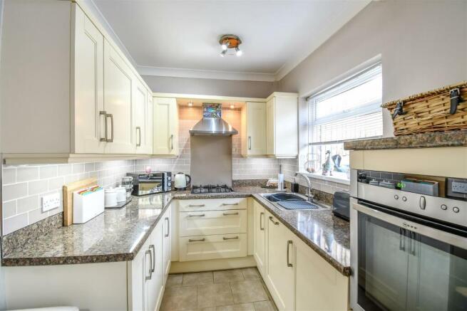 Sitting Room/Kitchen