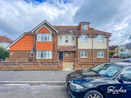 Flat 4, 20, Pinecliffe Avenue, Bournemouth BH6 3PZ