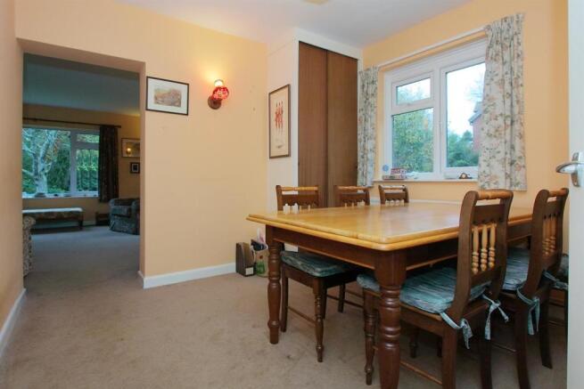 Dining room.JPG