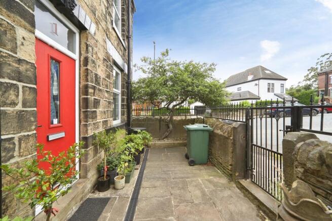 2 bed Terraced for sale Image 10