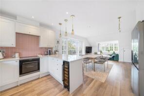 Flat C, 61, The Avenue, Beckenham BR3 5FL