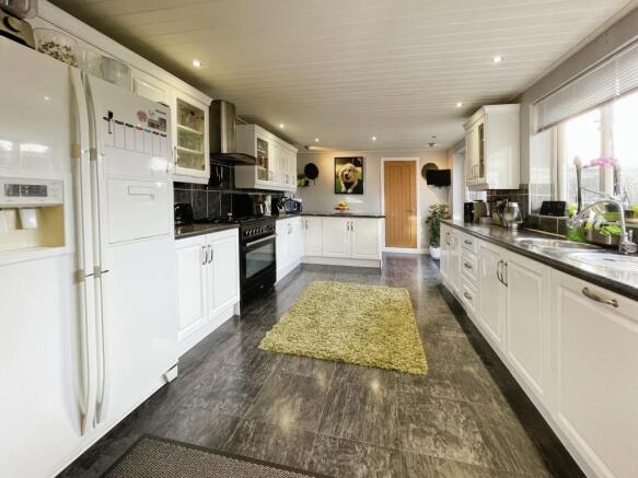 Breakfast/Kitchen