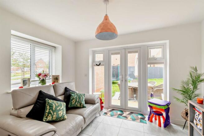 8574048-interior04-800.jpg