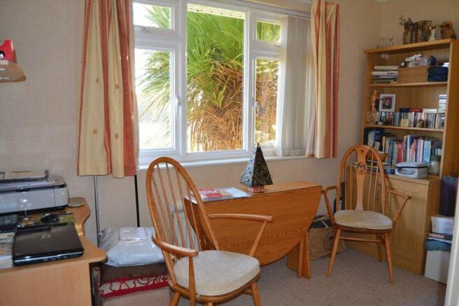 Dining room/be...