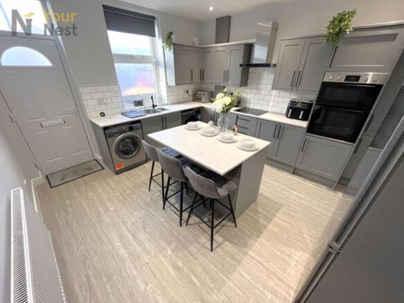 1 bed House Share to rent Image 6