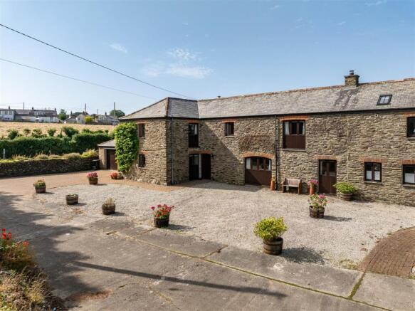 Caladrick-Barn_aerials-01.jpg