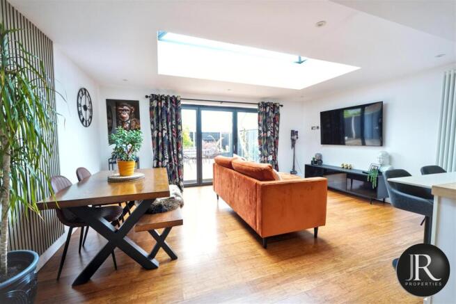 St. Anthonys Close, Rugeley photo 4