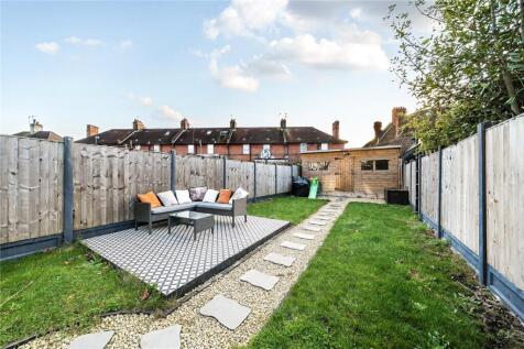 The Roundway, London, N17