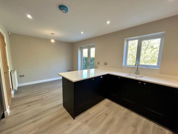 4 bed End of Terrace for sale Image 11