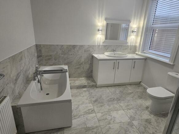 3 bed Block of Apartments for sale Image 7