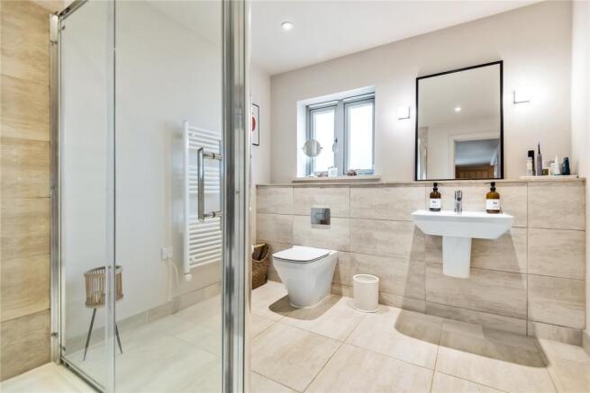 En-Suite Bathroom