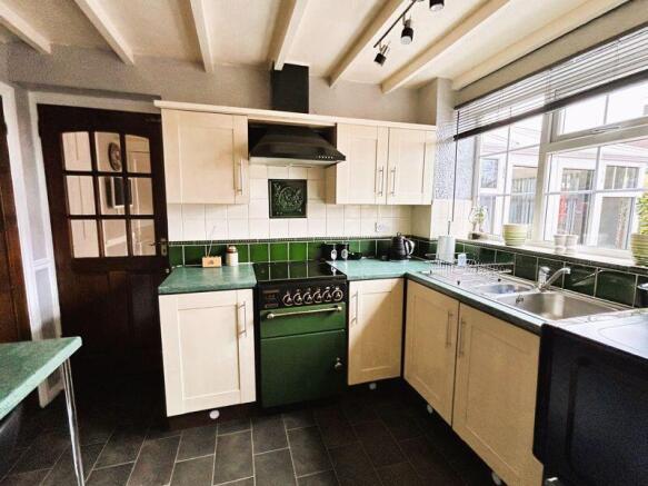 Littlelawns Close, Brownhills, Walsall WS8 7DH  photo 4