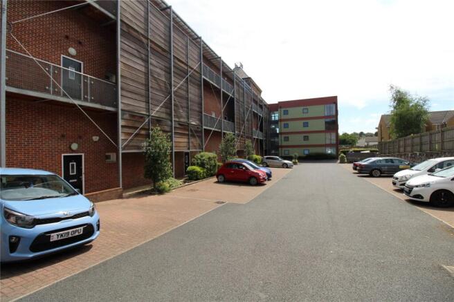2 bed Apartment for sale Image 9