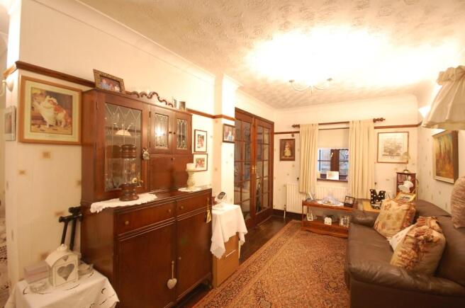 SITTING ROOM