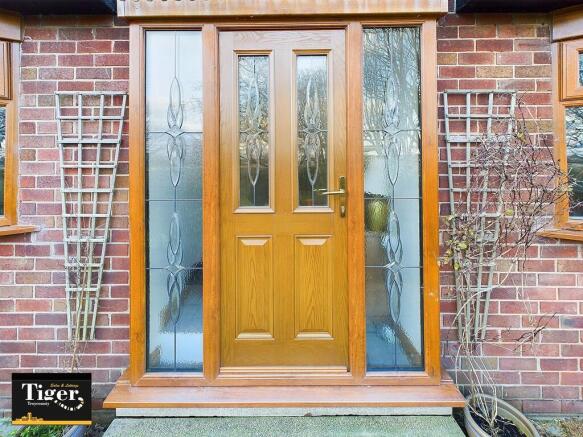 CAM02176G0-PR0427...