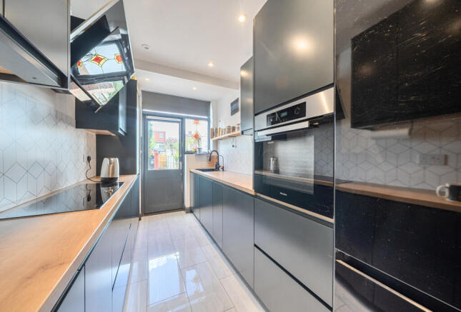 1437101-13-69e248...